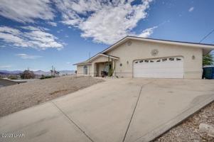 featured image of 3463 Wallingford Dr