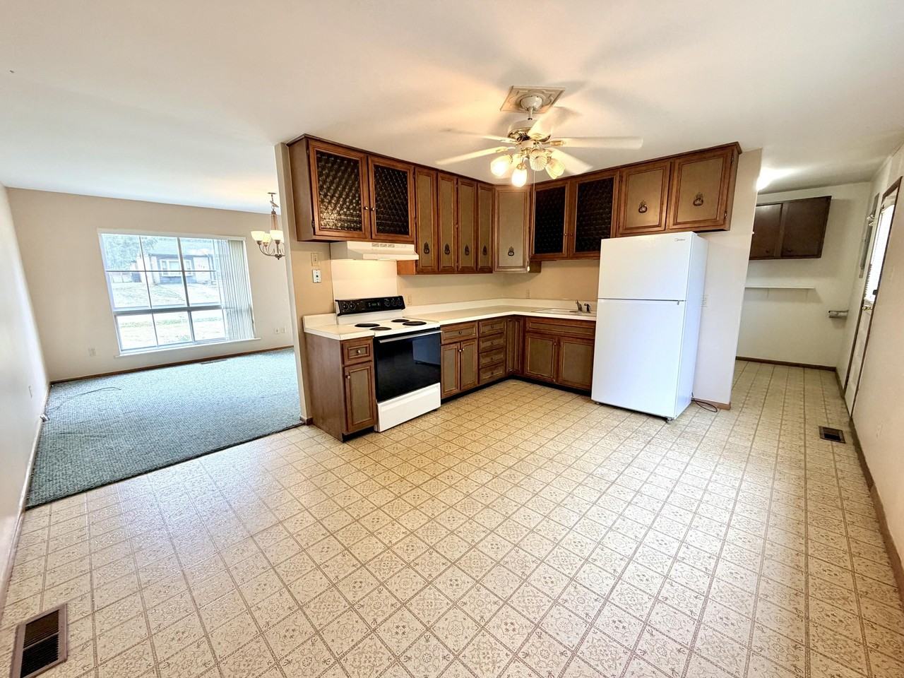 116 Koffman Dr - Photo 3 of 12