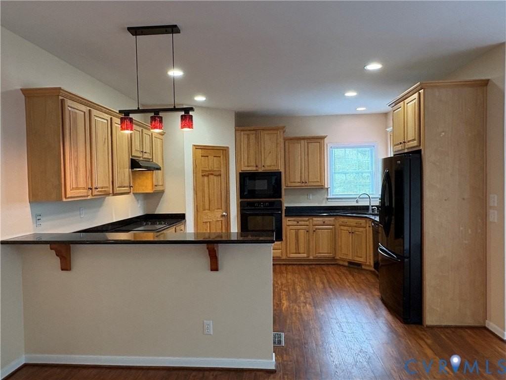 11006 Wooferton Ct - Photo 5 of 33