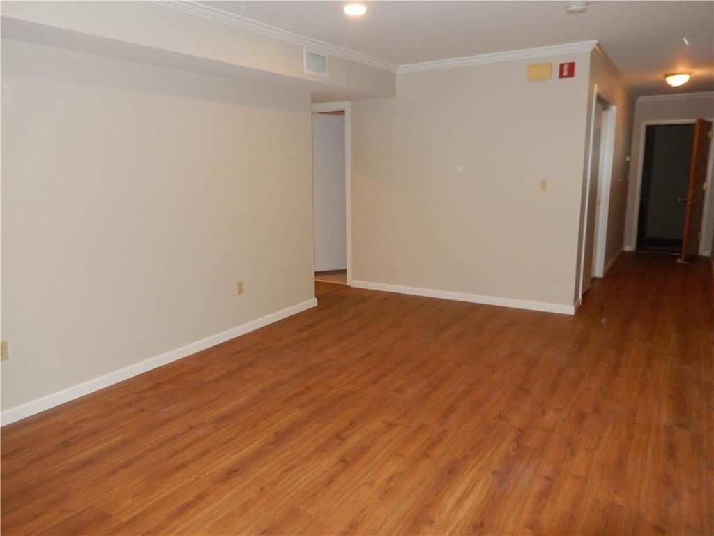 4240 W Tilghman St - Photo 6 of 17
