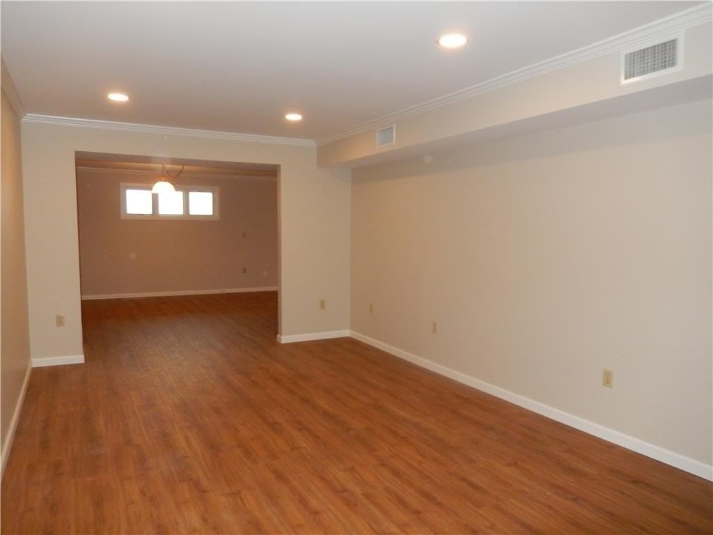 4240 W Tilghman St - Photo 7 of 17