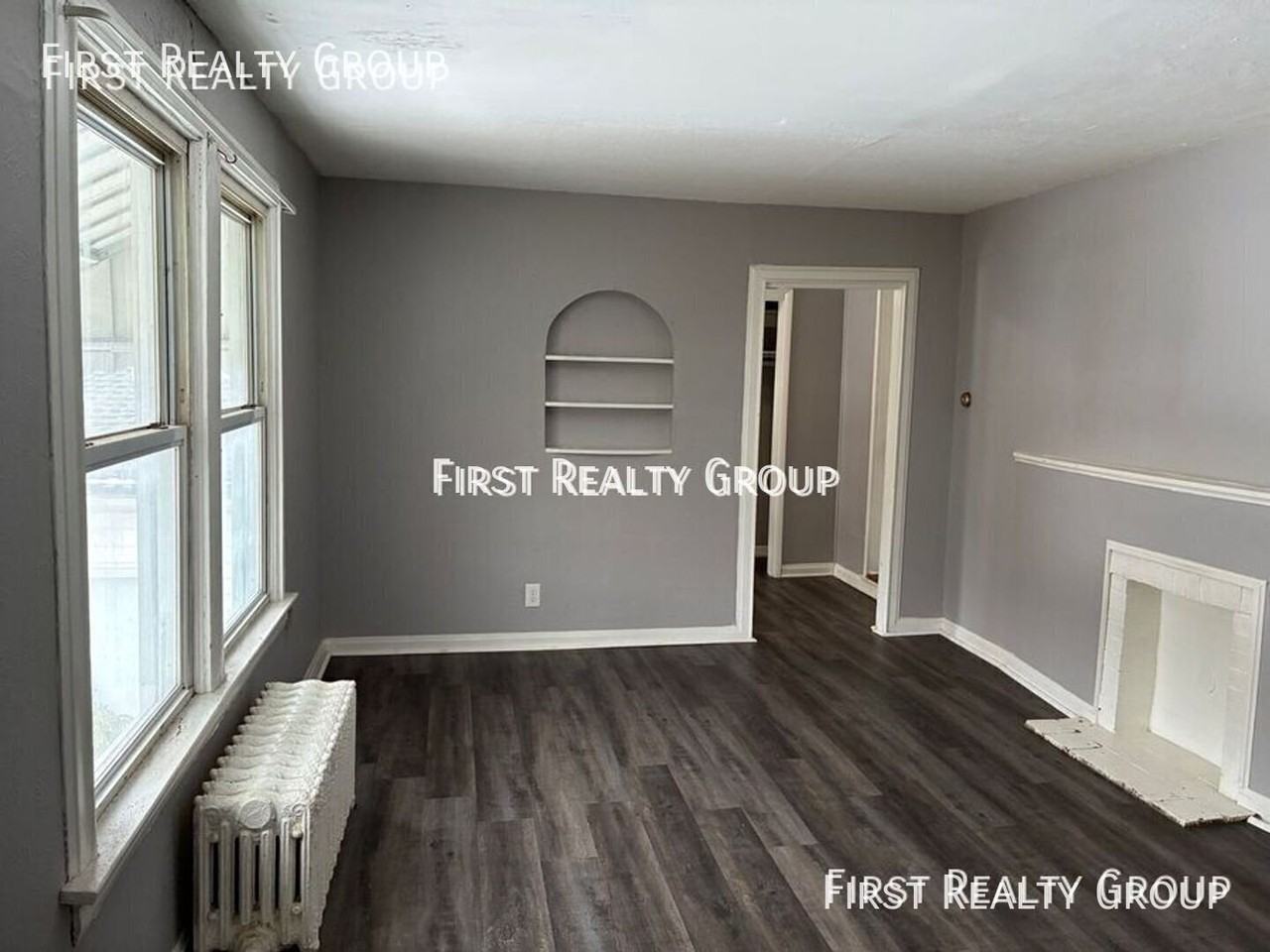 908 Washington Ave #C - Photo 3 of 9