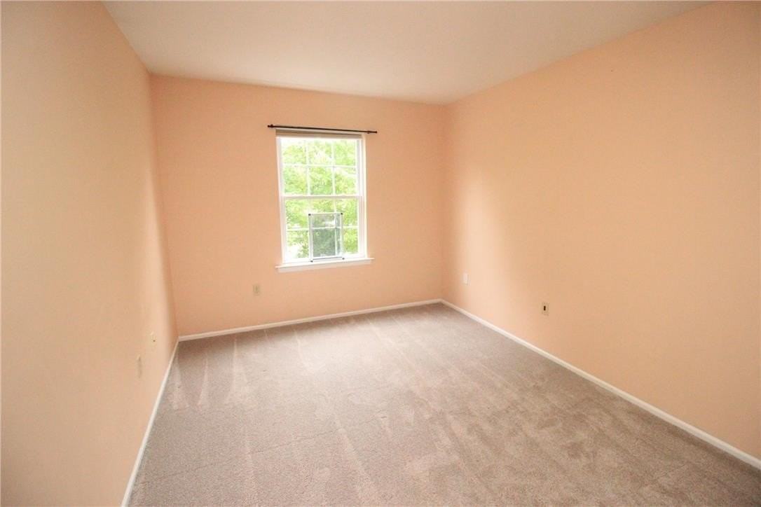 1703 Pinewind Dr - Photo 7 of 29