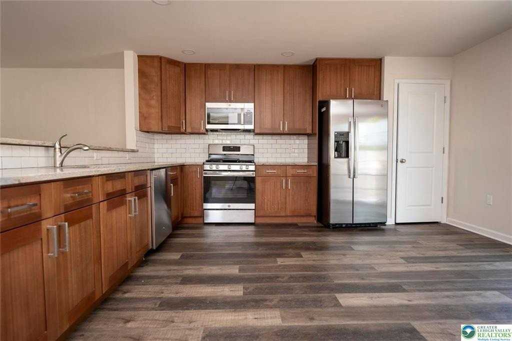 1201 Garden Ave #B - Photo 4 of 19