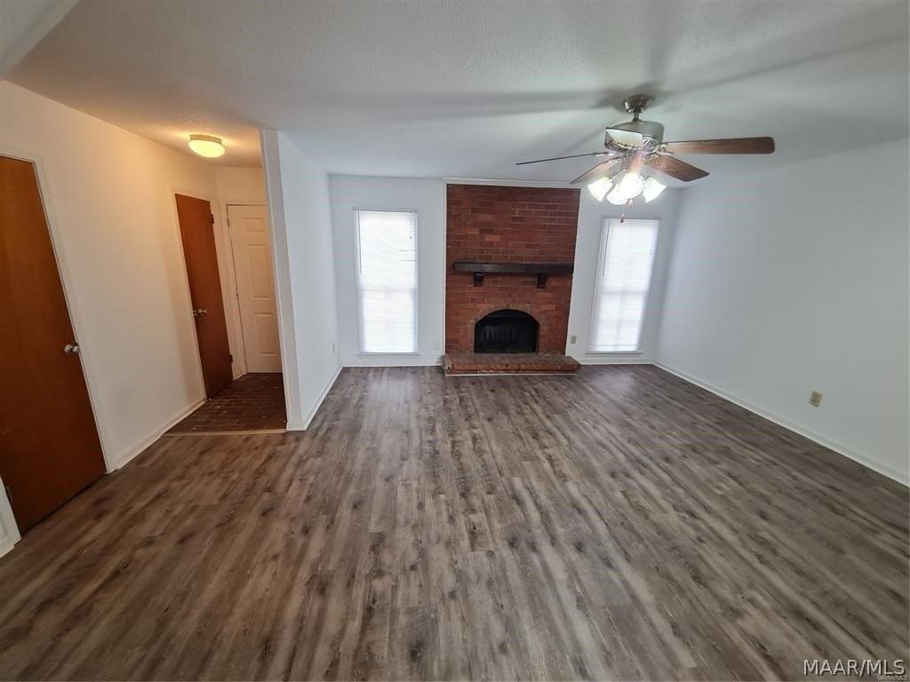 2136 Rexford Rd - Photo 6 of 34