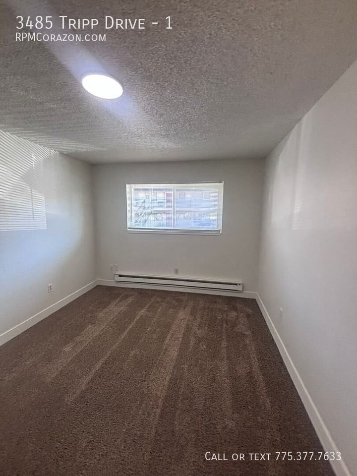 3485 Tripp Dr #1 - Photo 7 of 10