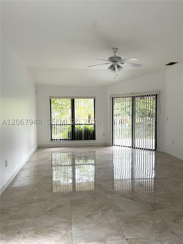 1836 Nw 94th Ave #0 - Photo 3 of 28