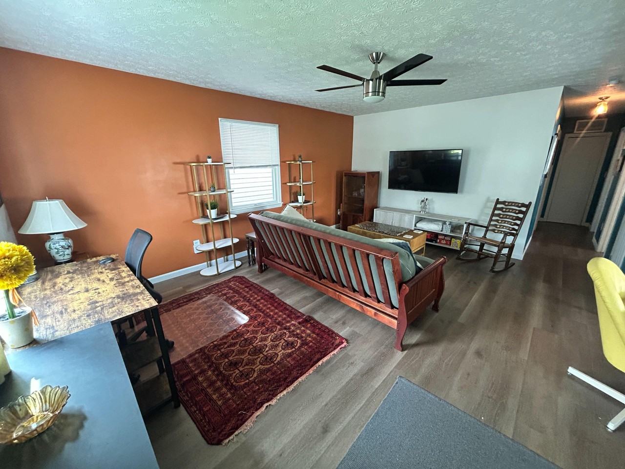 Oakwood Ave - Photo 2 of 21