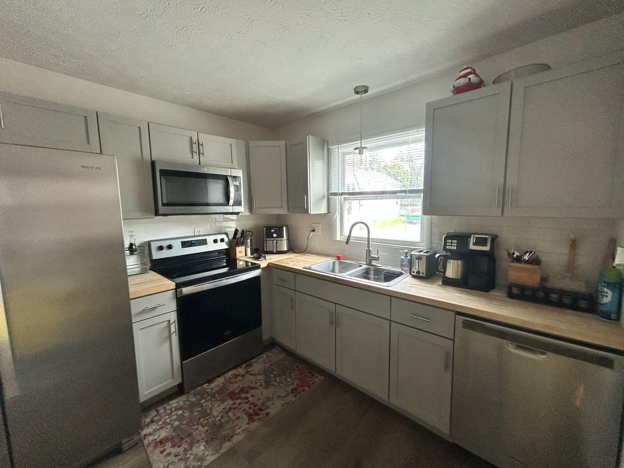 Oakwood Ave - Photo 3 of 21