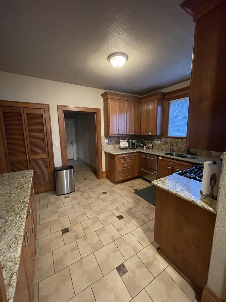 19th St Ne - Photo 2 of 24