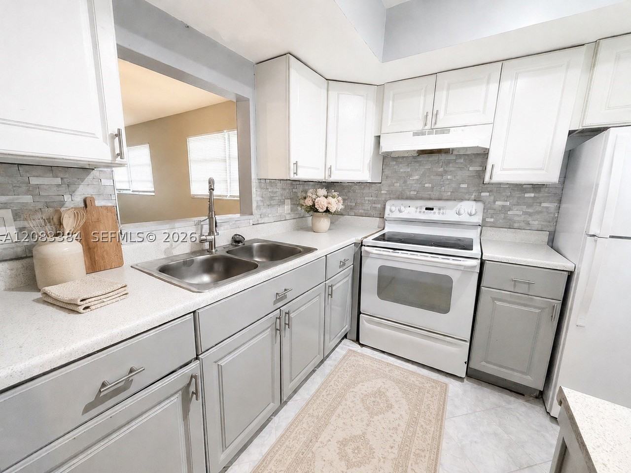 4061 Nw 9th Ave #106 - Photo 6 of 17