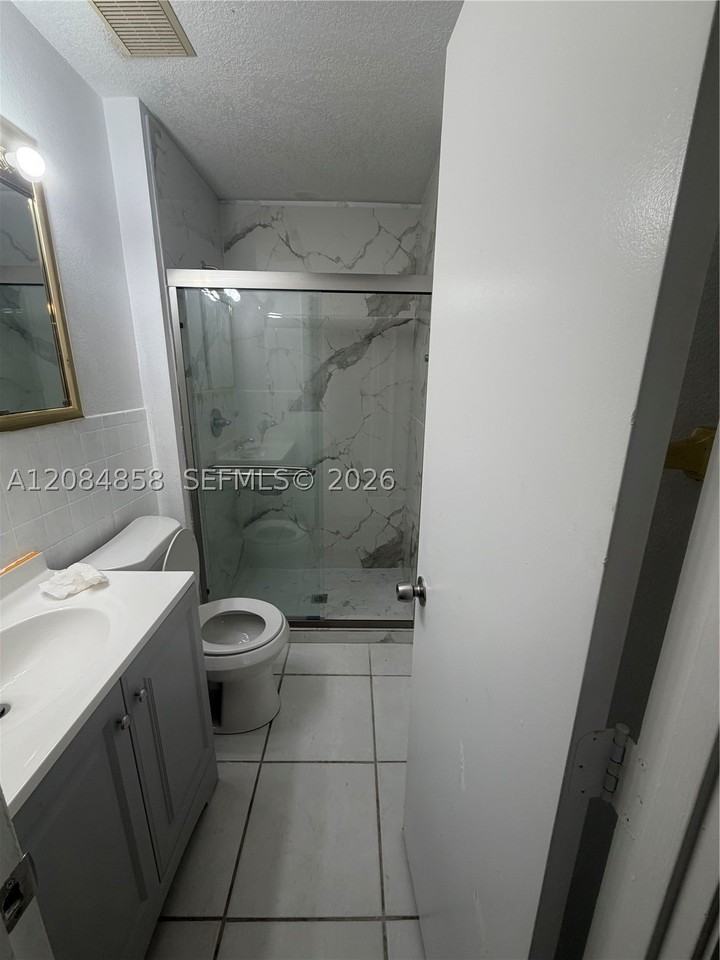 5705 Stonington Way - Photo 5 of 8