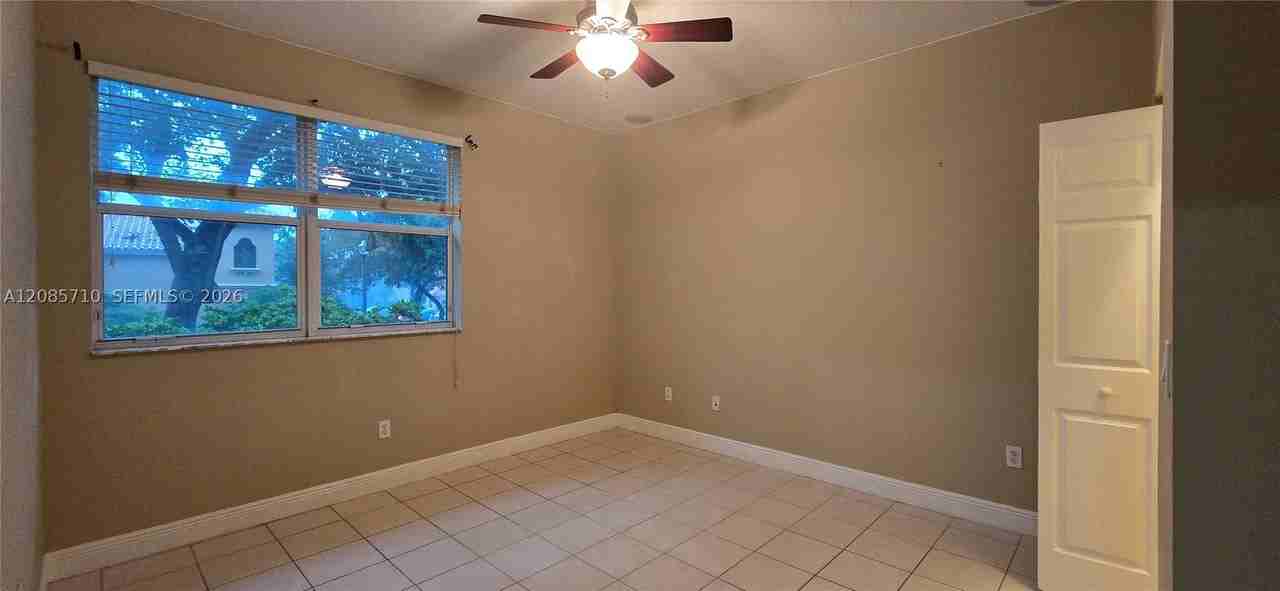 2283 Mariner Ct #2607 - Photo 5 of 24