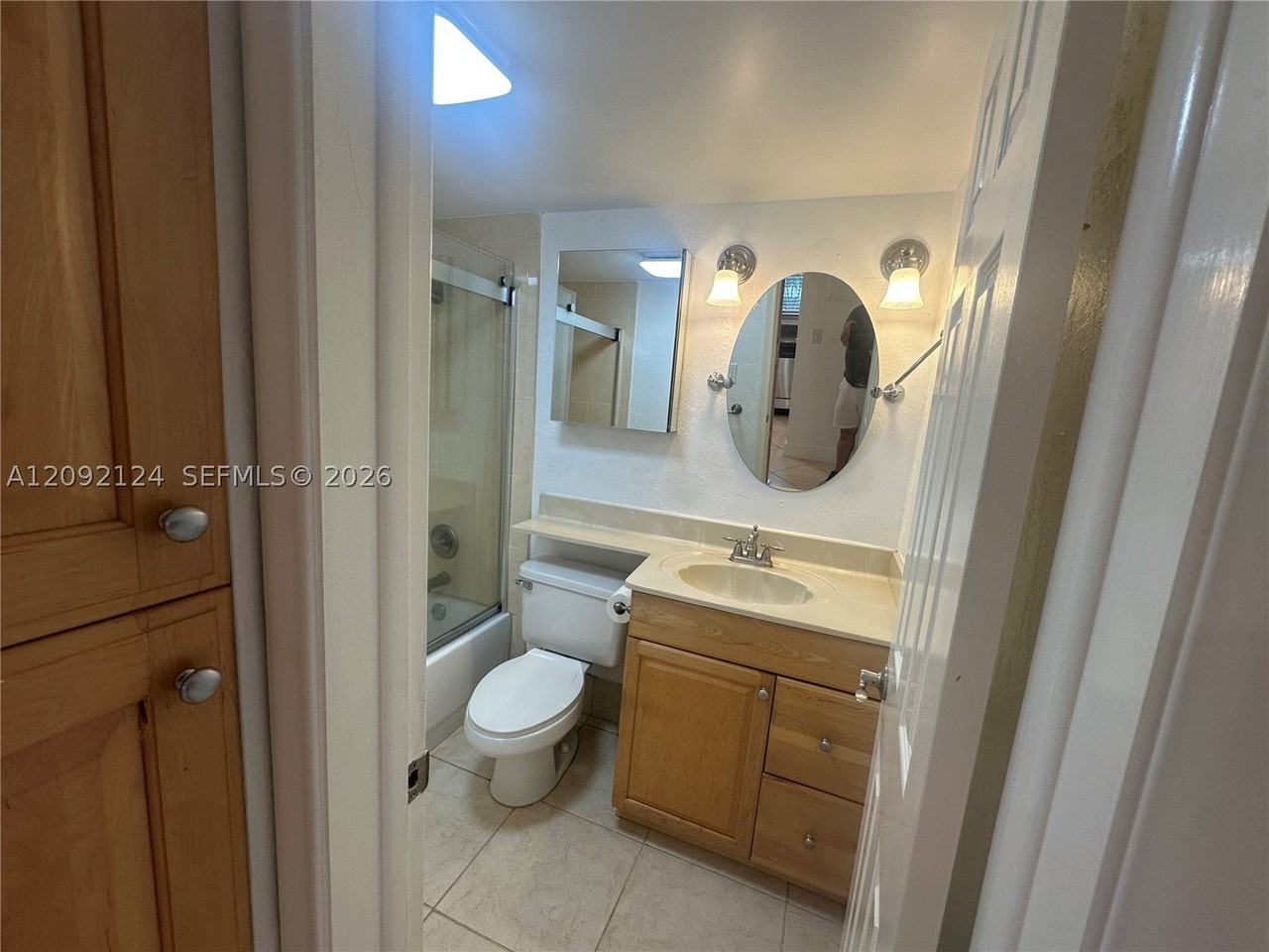 901 Ne 3rd St #205 - Photo 4 of 8