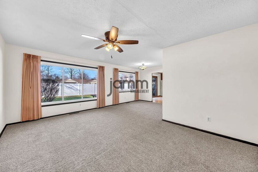 5010 Meadow Moss Ln - Photo 2 of 30