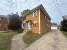 featured image of 26631 Lake Shore Blvd Uppr