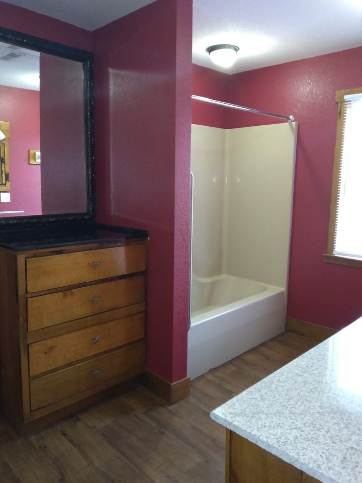 336 W Main St - Photo 6 of 8