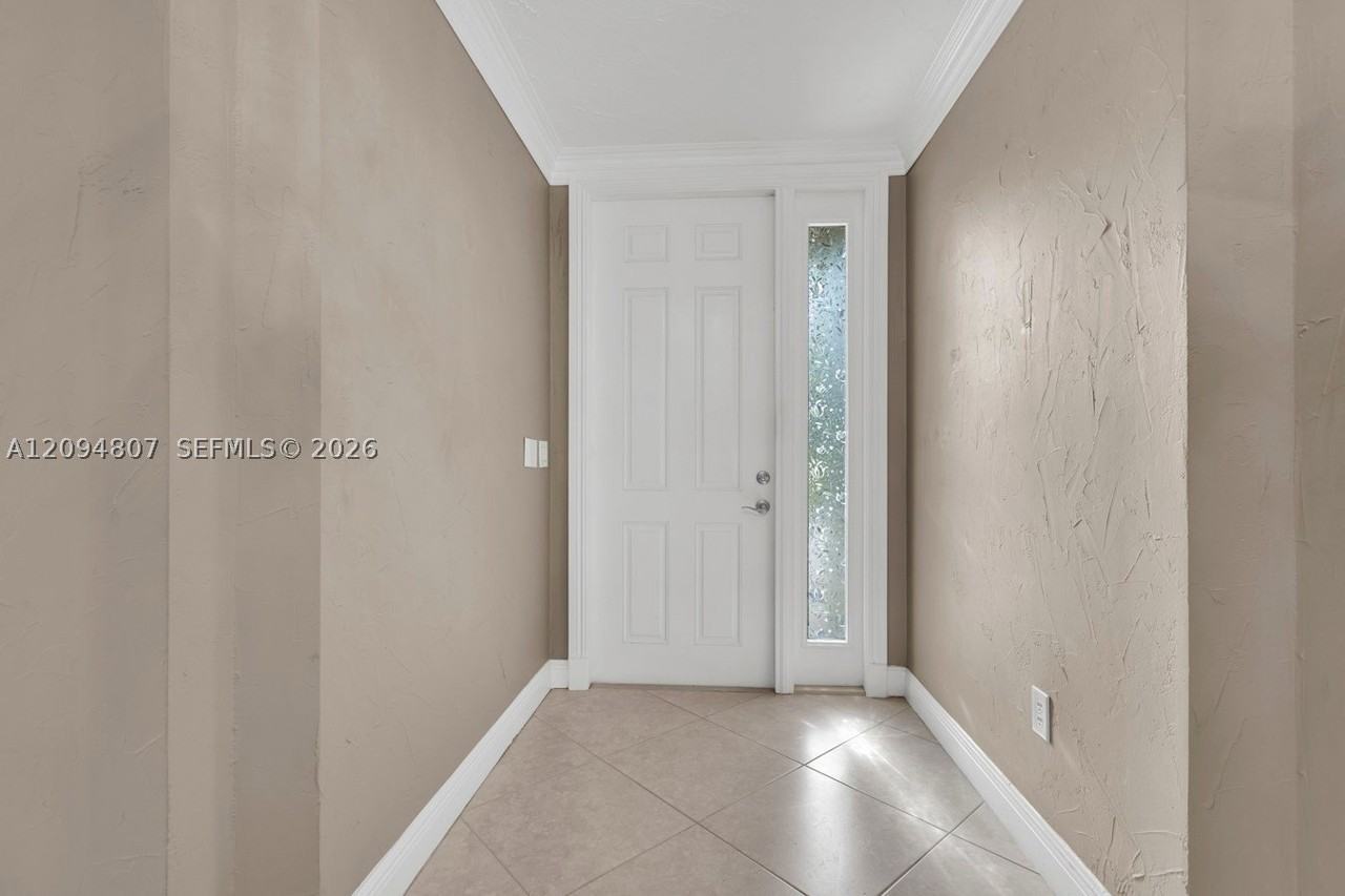 7570 Old Thyme Ct #9C - Photo 3 of 50