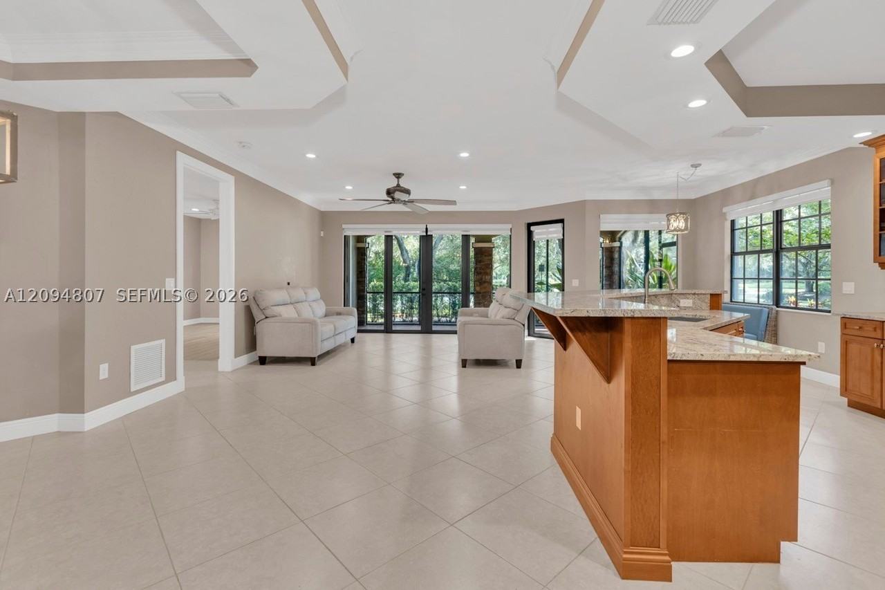 7570 Old Thyme Ct #9C - Photo 4 of 50