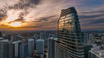 featured image of 300 Biscayne Boulevard Way #3805W