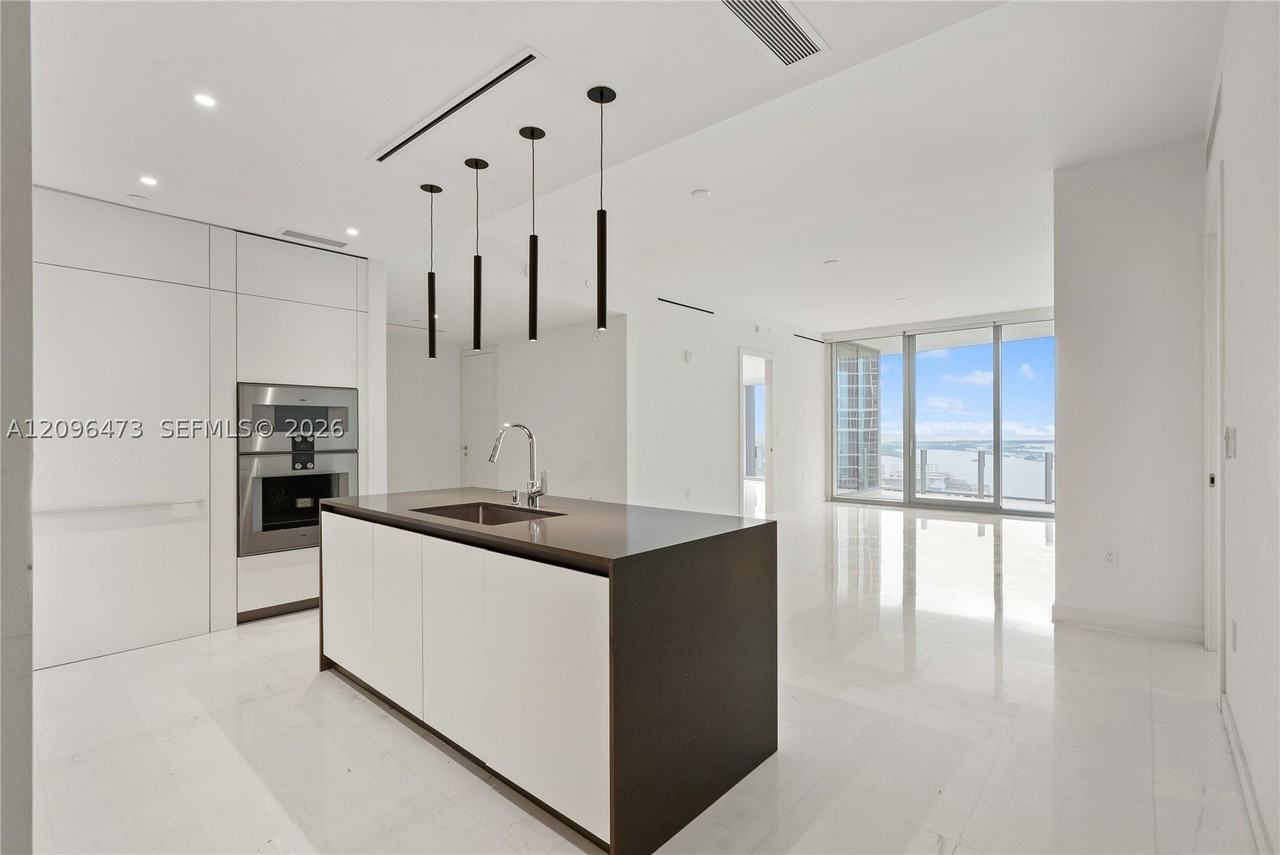 300 Biscayne Boulevard Way #3805W - Photo 2 of 33