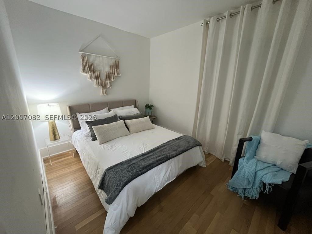 1091 Nw 59th St - Photo 6 of 13