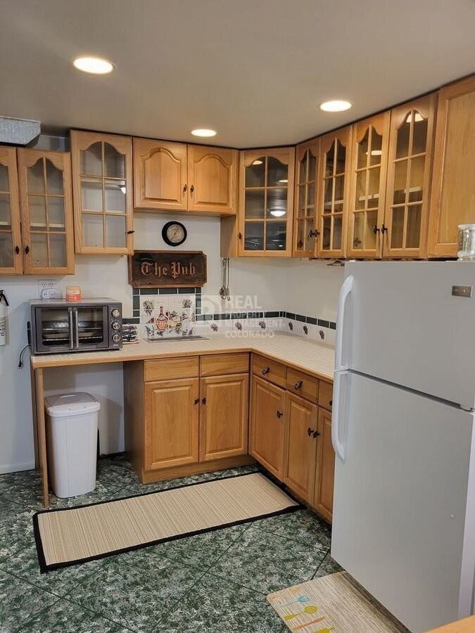 2141 W Ridge Rd - Photo 7 of 18