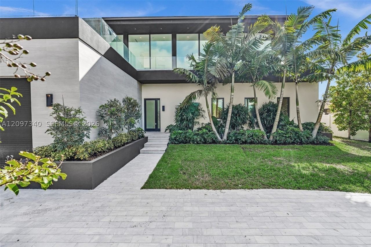 13045 Coronado Ter - Photo 2 of 31