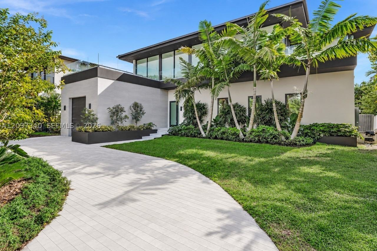 13045 Coronado Ter - Photo 3 of 31