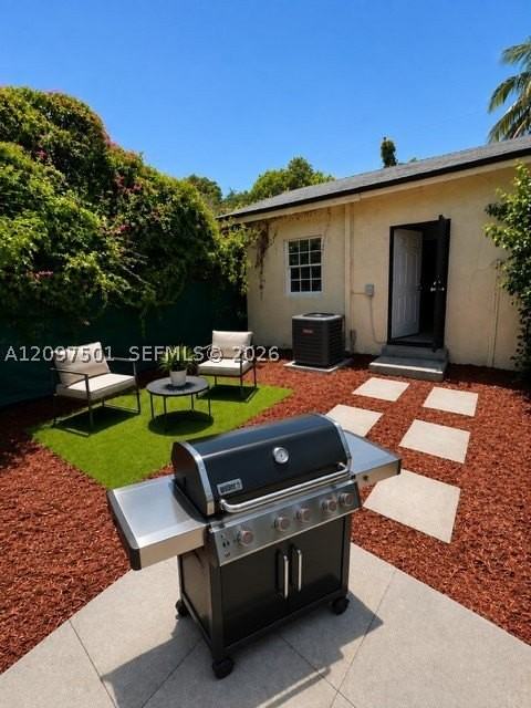 5537 Nw 5th Ave #B - Photo 7 of 8