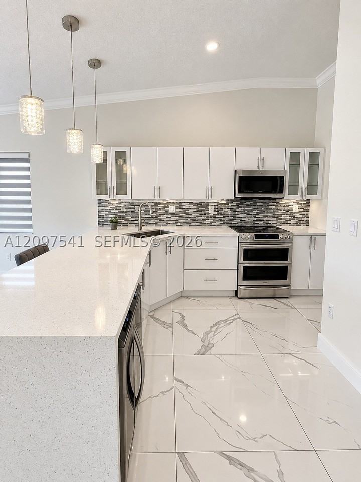 14844 Sw 173rd Ter - Photo 5 of 20
