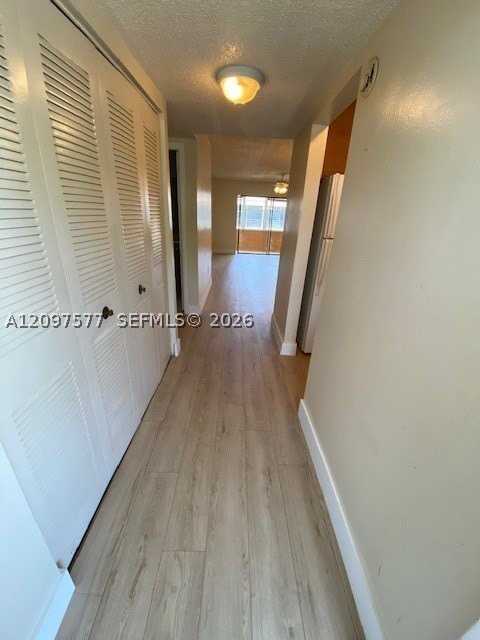 7401 Nw 85th St #202 - Photo 2 of 23