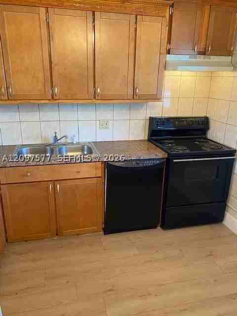 7401 Nw 85th St #202 - Photo 6 of 23