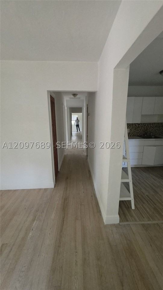 702 Boabadilla St - Photo 4 of 25