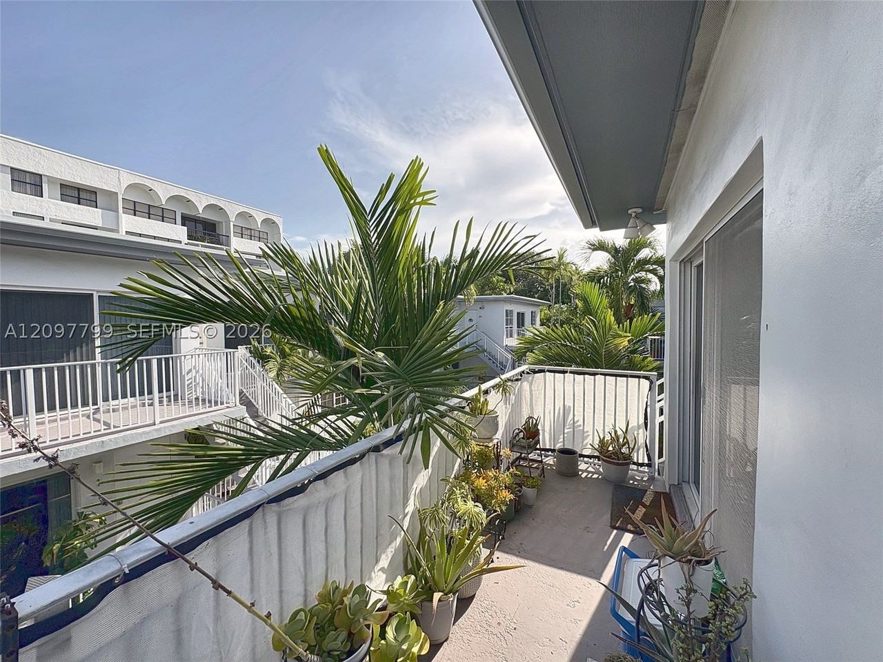 9280 Bay Harbor Ter #25 - Photo 5 of 19