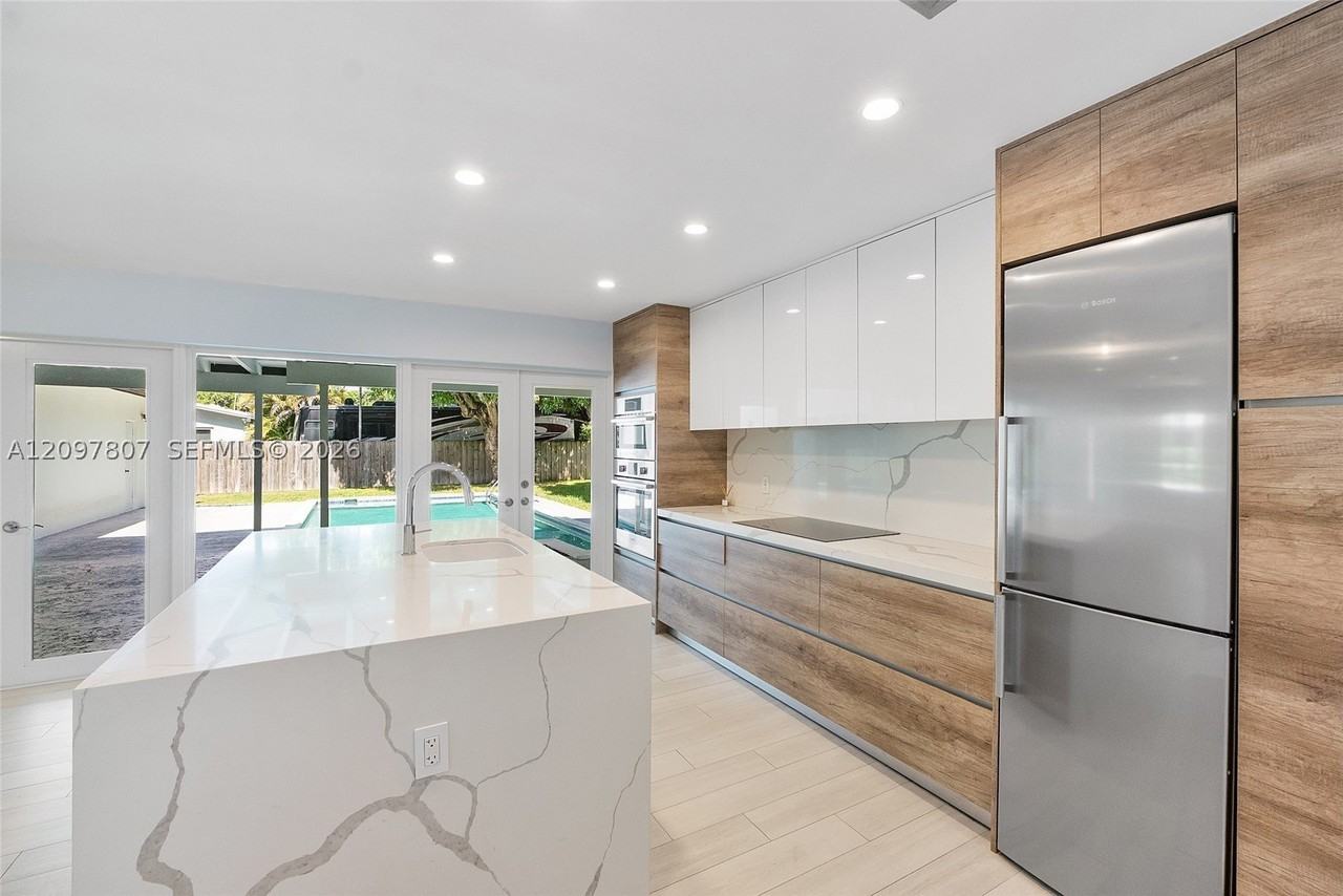 8265 Sw 149th Dr - Photo 6 of 19