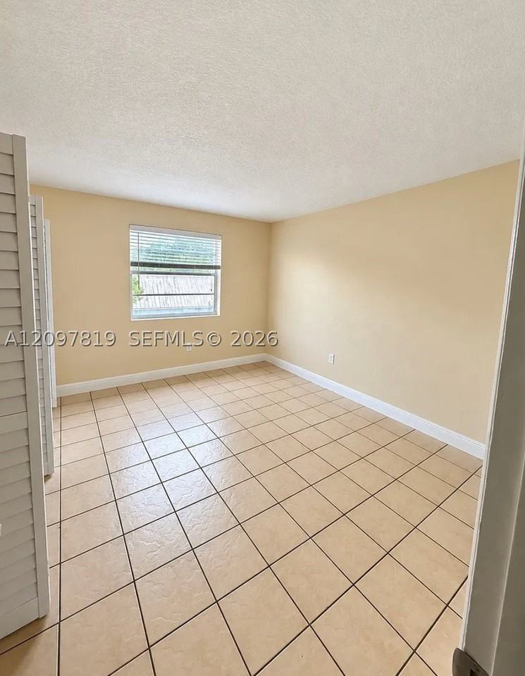 17255 Sw 95th Ave #356 - Photo 5 of 6