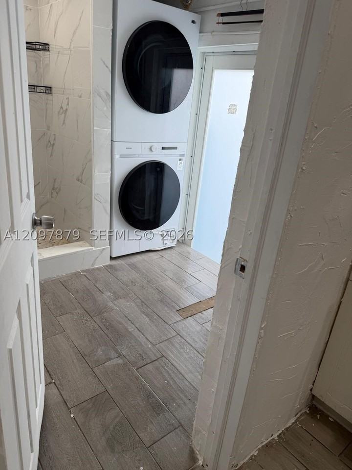 1152 Nw 29th Ter #1152 - Photo 5 of 18