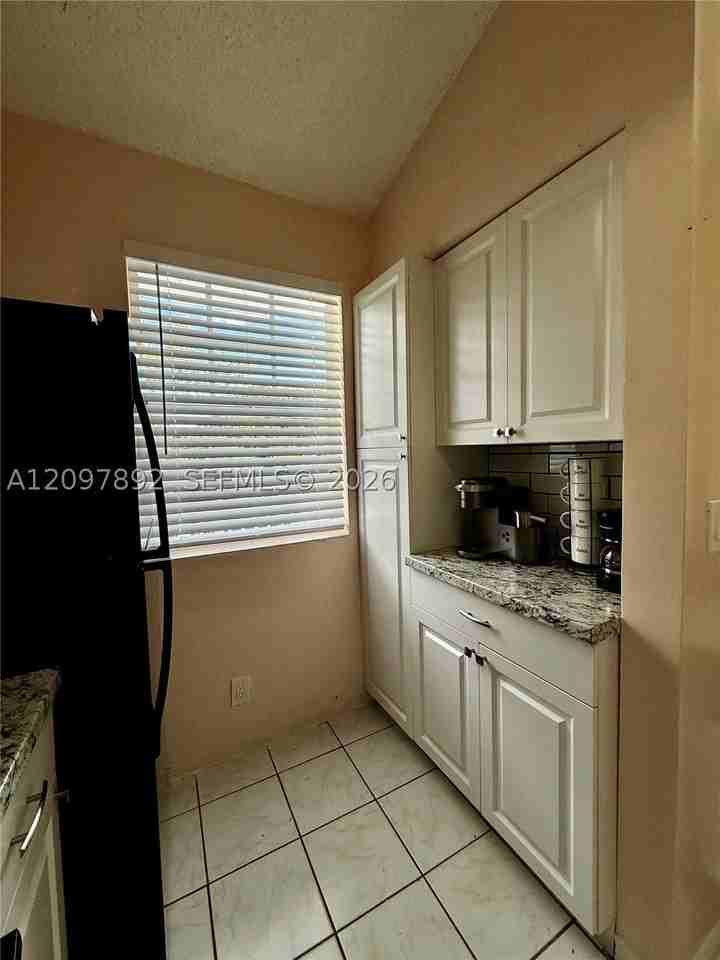 4297 Nw 114th Ter #4297 - Photo 5 of 20