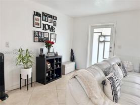 720 Sw 64th Way - Photo 1 of 1