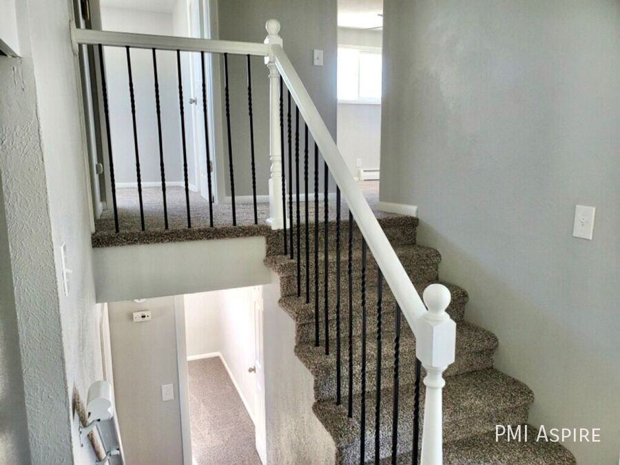 1400 Sunset St - Photo 3 of 14