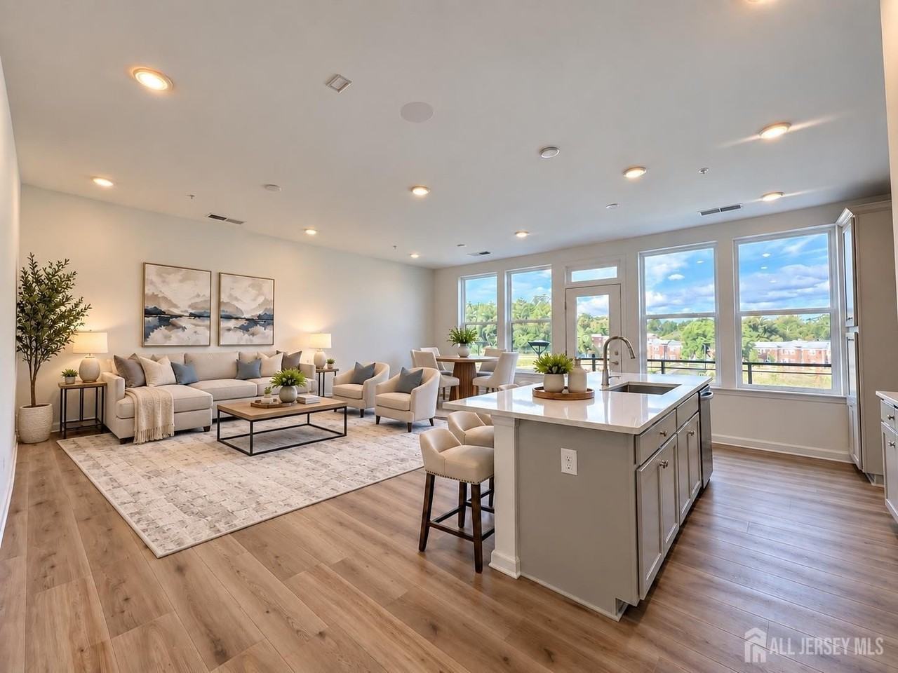 905 District Boulevard - Photo 2 of 25
