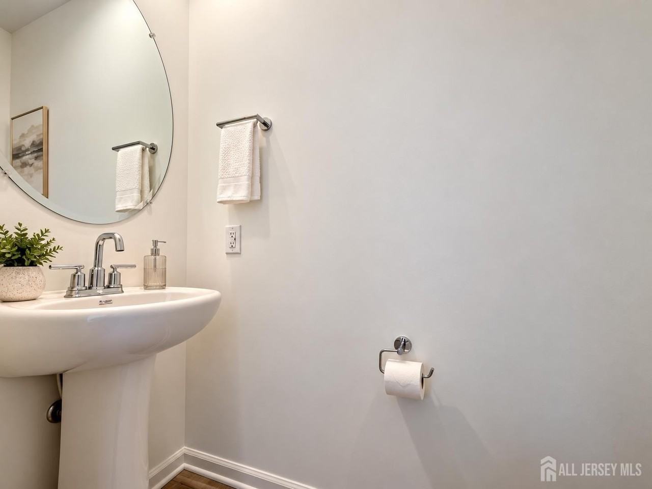 905 District Boulevard - Photo 6 of 25