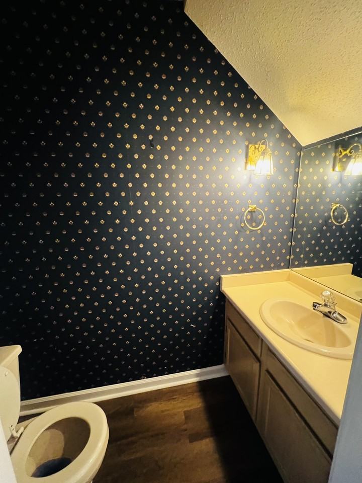 405 Fairview Rd #C - Photo 6 of 10