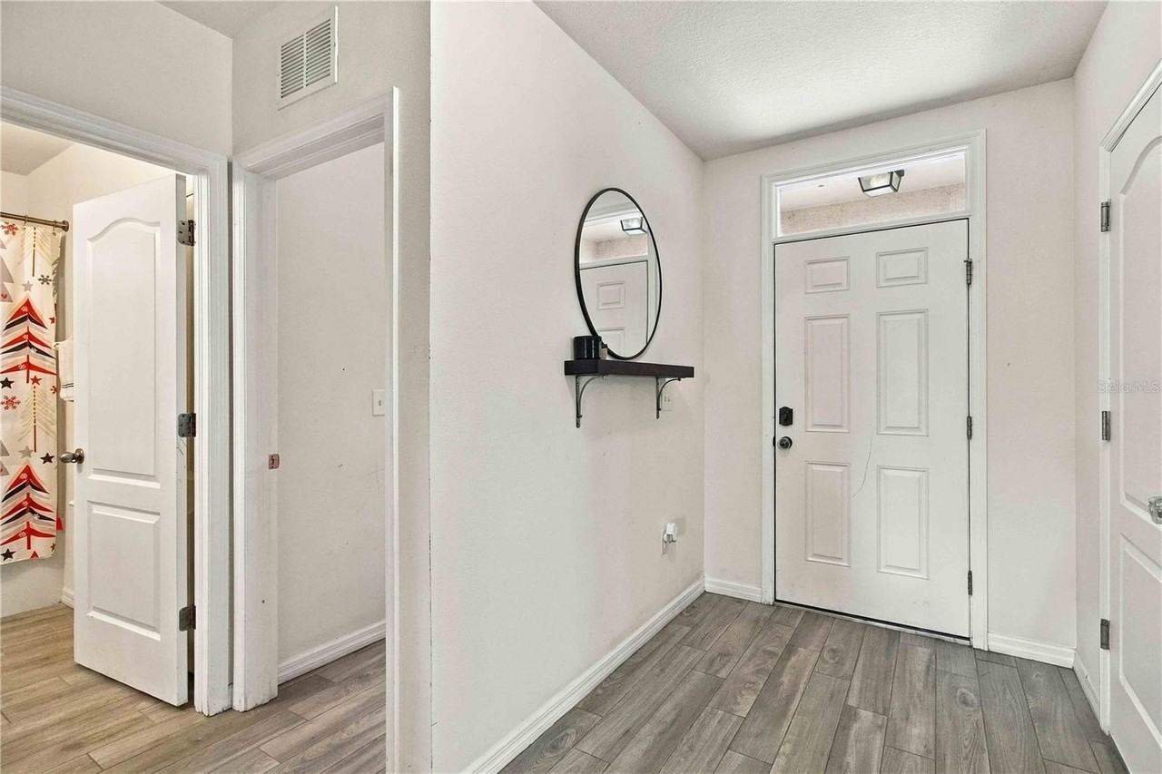 15630 Rose Grove Dr - Photo 5 of 50
