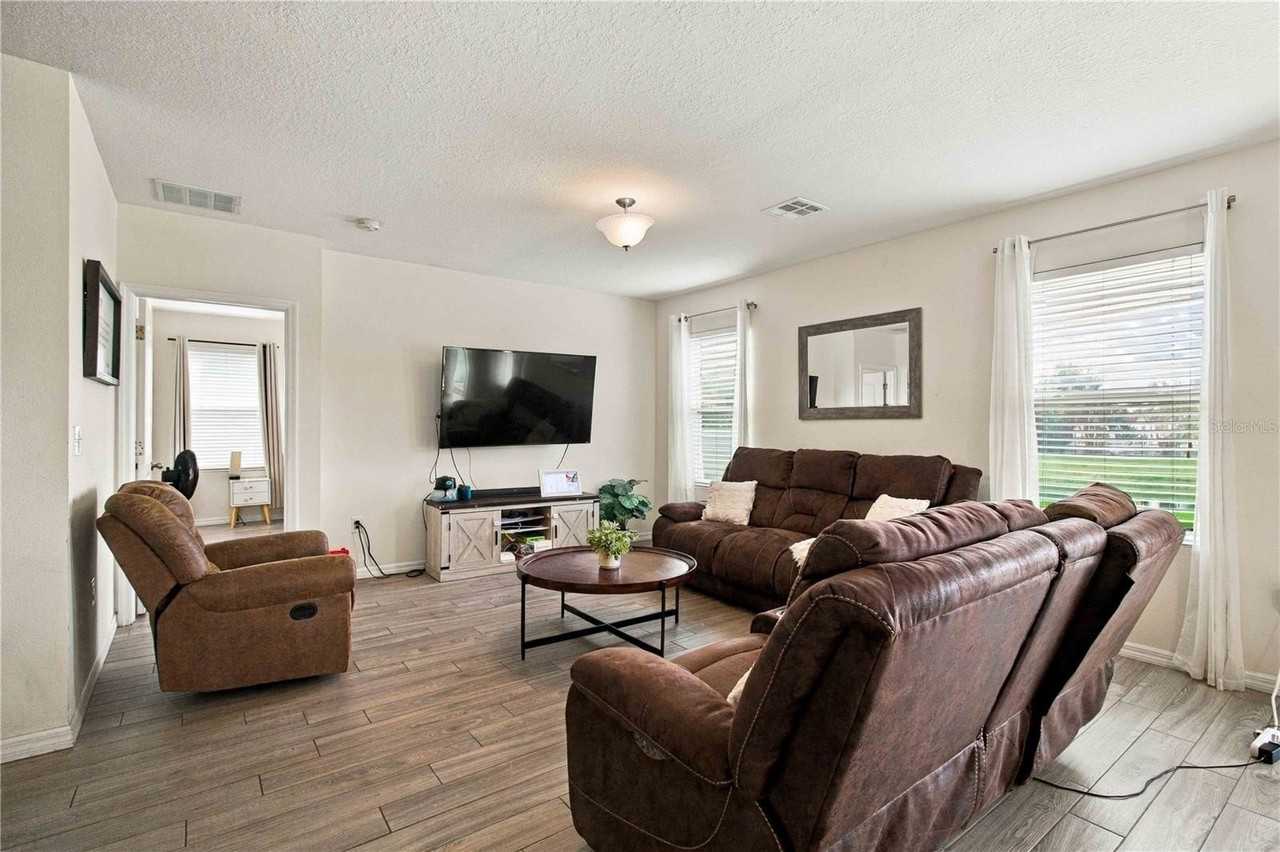 15630 Rose Grove Dr - Photo 6 of 50