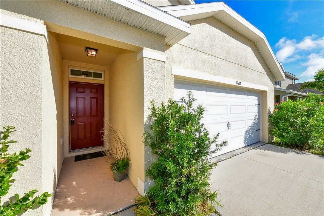15717 High Bell Pl - Photo 3 of 42