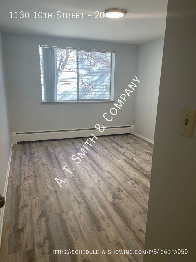 1130 10th St #204 - Photo 7 of 16