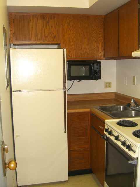 911 W Springfield Ave - Photo 2 of 7