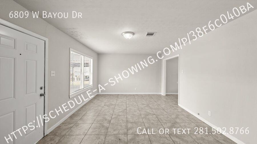 6809 W Bayou Dr - Photo 3 of 16